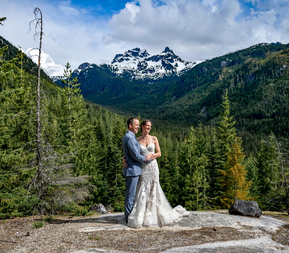 Elopements & Small Weddings Sea to Sky Gondola
