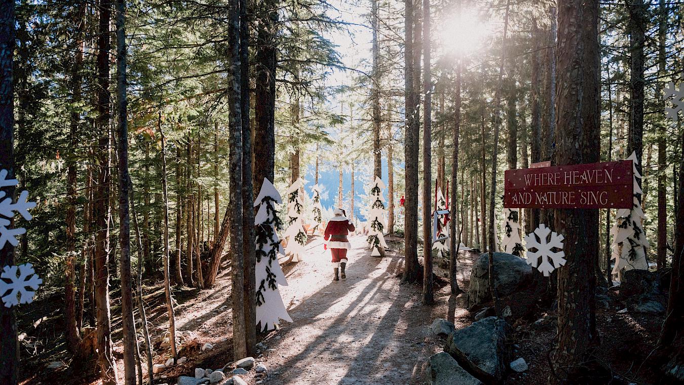 Photos with Santa at the Sea to Sky Gondola Summit