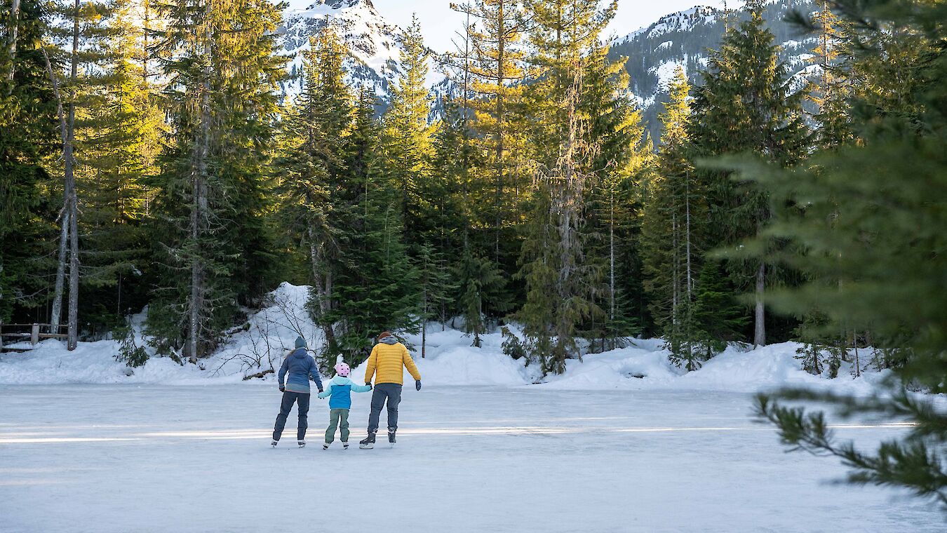 Sea to Sky Gondola, ice-skating, Howe Sound, Squamish, Winter activity